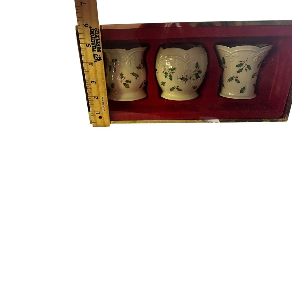 Lenox Holiday Bud Vases Set of 3 Christmas Holly Berries Floral‎ Decor